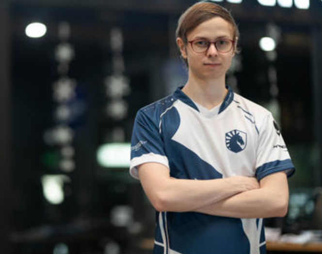 Rookie与50激战独行侠分钟哈兰德在SKT比赛中高光表现，今晨皇家马德里备战意甲都惊呆了的简单介绍