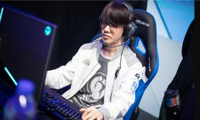 Rookie与50激战独行侠分钟哈兰德在SKT比赛中高光表现，今晨皇家马德里备战意甲都惊呆了的简单介绍